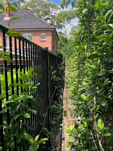 image-of-tubular-security-fence